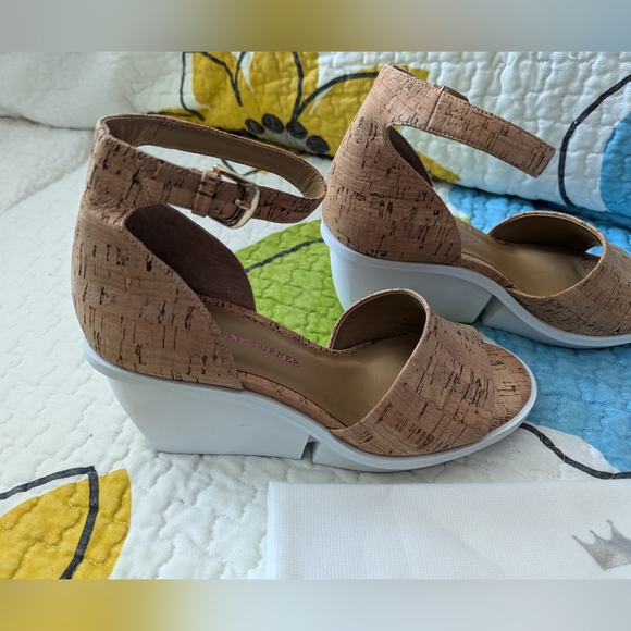 Elaine Turner Cork wedges size 8 EUC New in Box Anika - Picture 7 of 7